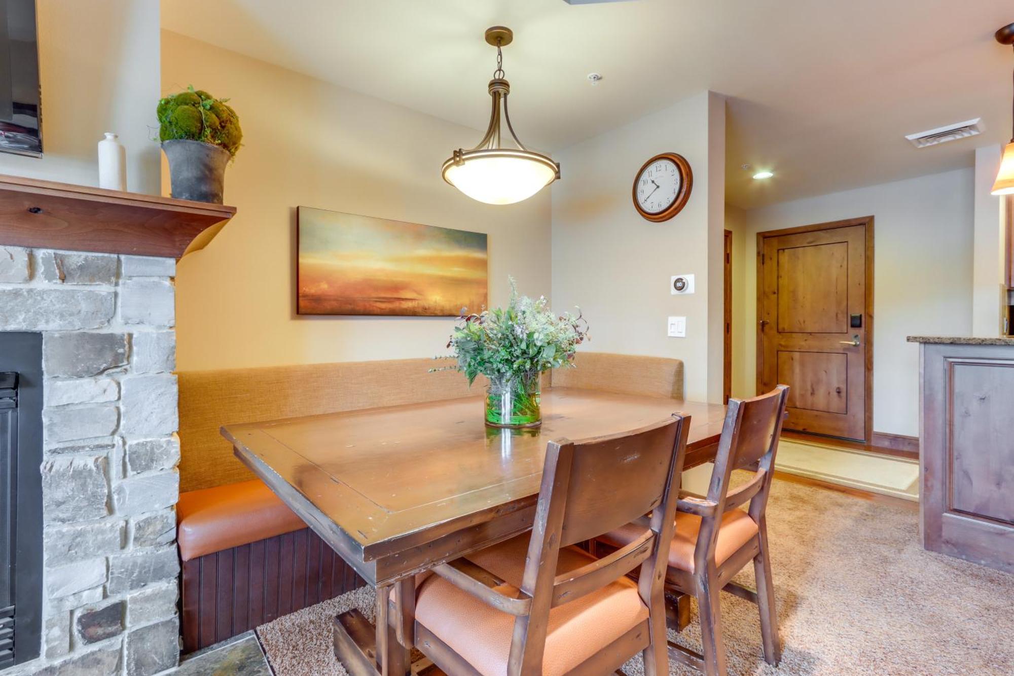 Stunning Getaway In The Heart Of Downtown Mccall Exterior photo